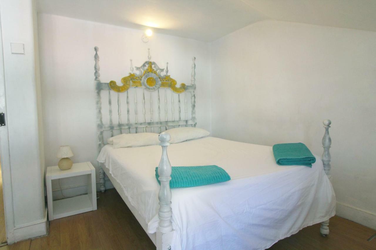 Lisboa Room In Marechal Saldanha 3Rd Floor الغرفة الصورة